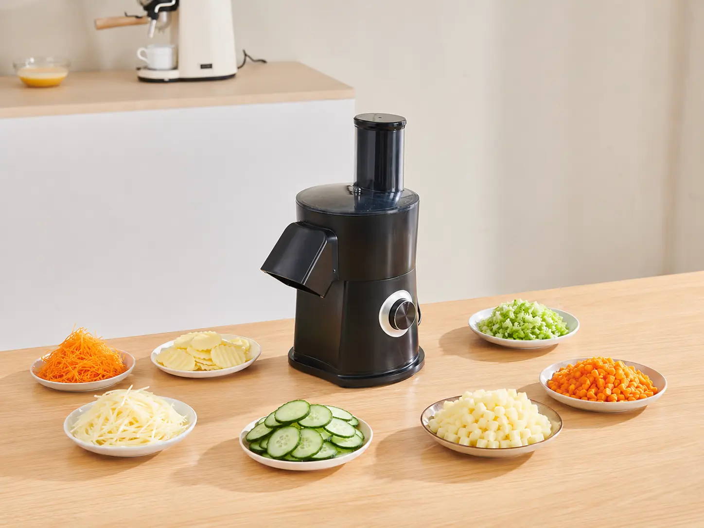 Vegetable preparation with a vertical feeding and cutting process